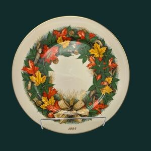 VTG Lenox America's Bounty Annual Thanksgiving Plate 1994 First in Series Wreath